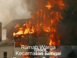 Di Duga Akibat Korsleting Listrik Rumah 2 Lantai Habis Terbakar