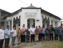 dr. H. Asri Ludin Tambunan Hadiri Doa Syukuran dan Pelatakan Batu Pertama Pembangunan Sanitasi Santri Pondok Pesantren Saifullah di Batu Gemuk Namorambe